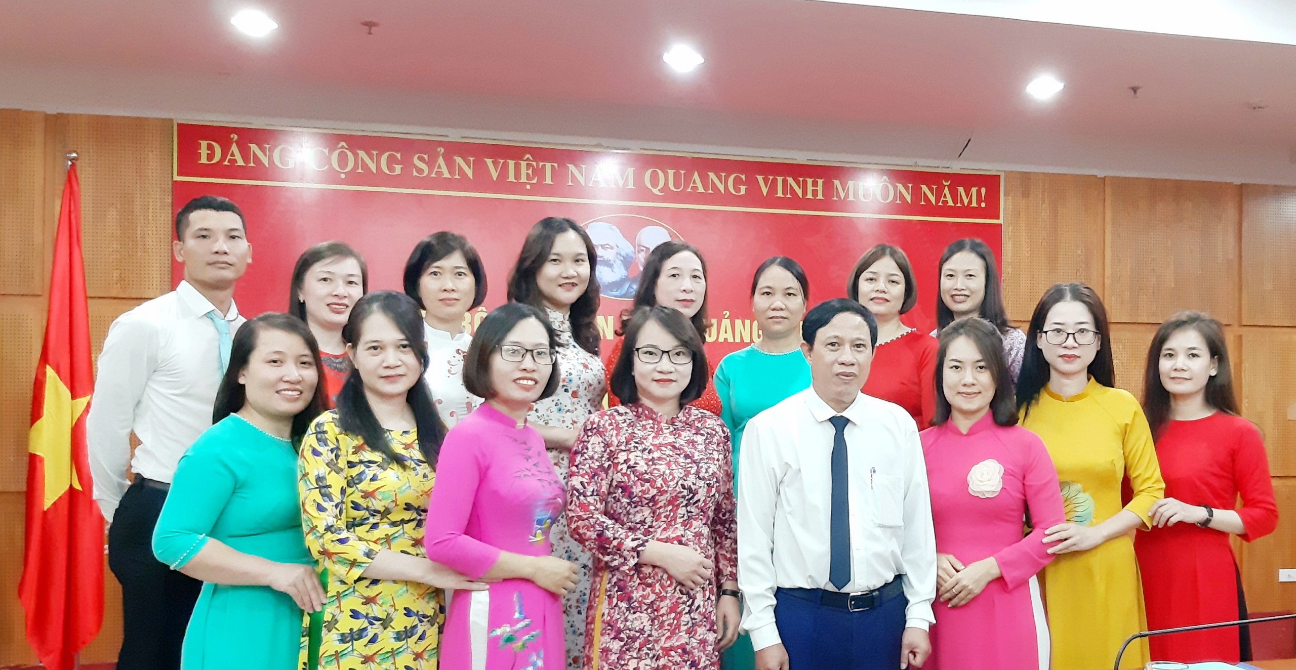 ĐẠI HỘI CHI BỘ THƯ VIỆN TỈNH QUẢNG NINH LẦN THỨ XVII, NHIỆM KỲ 2022-2025
